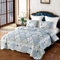 DECMAY Tagesdecke 220x240 Blau Patchworkdecke Bettüberwurf Tagesdecke mit Blumenmuster, Überwurfdecke Bett für Doppelbett, 3-teiliges Tagesdecke mit Kissen Set, Mikrofaser, Schlichten Rüschen-Design