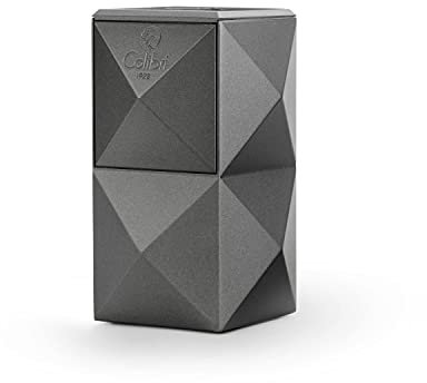 Mechero-Encendedor Colibri-Quasar-en metal-Triple llama a prueba de viento-Llama Jet,para cigarrillos y puros.Funciona con gas butano(no incluido). Se envía en estuche de regalo. Dos años de garantía.