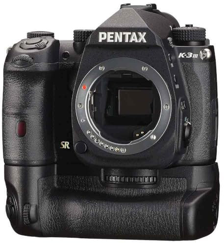 Pentax K-3 Mark III APS-C DSLR Kit – incl. impugnatura della batteria, 2 batterie
