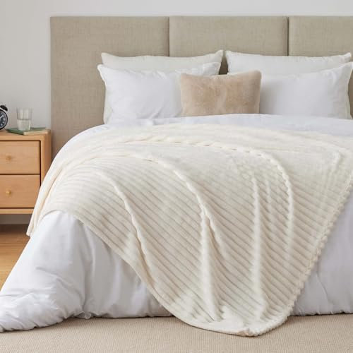 BEDELITE Kuscheldecke Flauschig Decke Groß - weiche Flanell Decken Elfenbein Weiß 230x230 für Bett, Deko Streifen Cord Fleecedecke Weiss als Tagesdecke für Schlafzimmer, Queen Blanket Wide Use