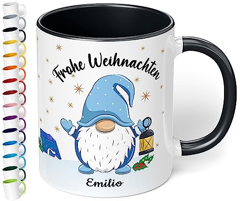 True Statements Weihnachtstasse mit Namen personalisiert „Frohe Weihnachten Wunschname“ - 330ml Keramik Kaffeebecher mit Wichtel-Motiv und Spruch – Geschenk zu Weihnachten (Schwarz)