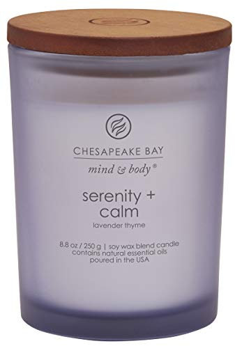 Chesapeake Bay Candle Duftkerze im Glas, mittelgroß, Gelassenheit + Calm (Lavendel Thymian), Heimdekoration, Orange, Geschenkidee, Brenndauer von 50 Stunden