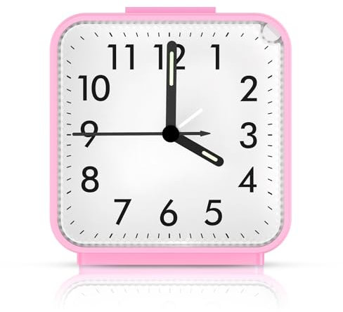OQIMAX Reveil Analogique Silencieux a Piles, Reveil Matin, Réveil Pointeur Lumineux, Horloge de Chevet, Petit Réveil de Voyage, sans Tic-tac, Fonction Snooze, Rose