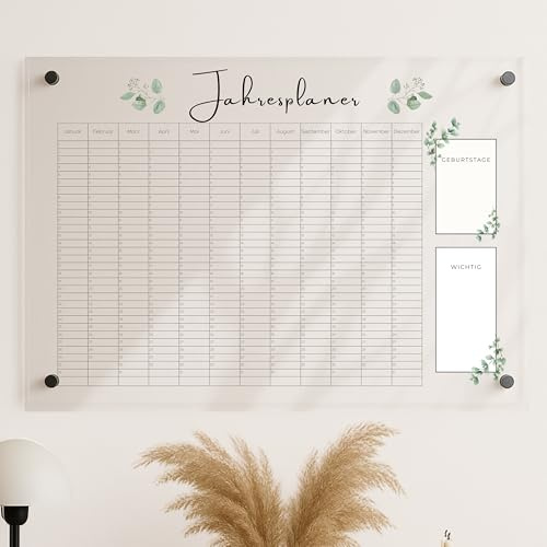 EmiliaLotte Personalisierter Familienplaner aus hochwertigem Acryl I Abwischbarer Wand Kalender für die ganze Familie I Wiederverwendbarer Jahresplaner mit Einkaufsliste, Menüplan & Mehr - Eukalyptus