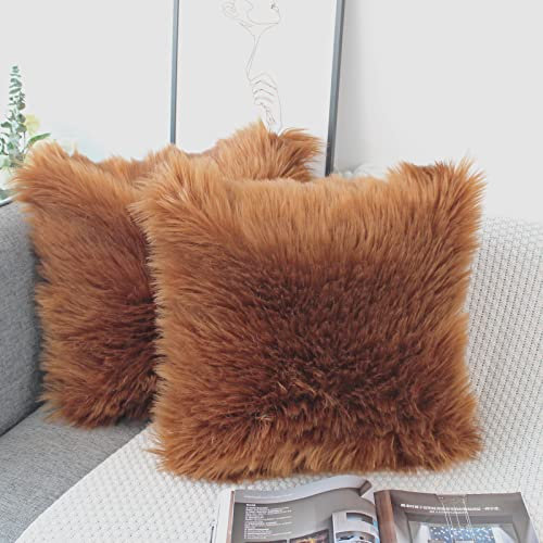 OYIMUA 2 Pcs Weicher Zierkissenbezüge Deko Kissen Schaffell Lammfell Kunstfell Langhaar Zierkissen Kissenbezug Fellimitat Sofakissen Cuddly Kissen (Braun, 40 x 40 cm)