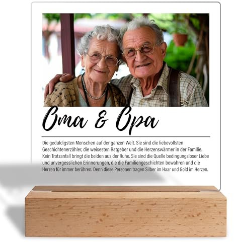 True Statements Personalisiertes Foto-Geschenk für Oma & Opa „Definition“ - Acrylaufsteller mit eigenem Bild, Geschenke für Frauen Männer sie ihn - Acrylglas inkl. Holzsockel - 15x18 cm