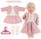 Aolso Vestiti per Bambole per New Born Baby Doll, Abiti per Bambolotti 35-45cm, Set Vestito, con 1 Gonna con Bretelle Rosa, 1 Giacca Rosa, 1 Foulard Rosa,1 Paio di Calzini Beige, 1 Gruccia Rosa