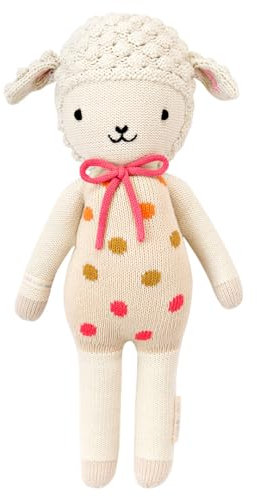 CUDDLE + KIND Lucy The Lamb Regular 20 Handgestrickte Puppe - Erbstück Qualität, handgefertigt in Peru, 100% Baumwollgarn