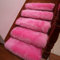 MyrRhe Flauschiger Treppenpolster-Teppich – Leise Stufenmatten mit Selbstklebender Rückseite für Mädchenzimmer (einfarbig) – Treppenpolster-Polsterung, Rosa (65 x 24 x 3 cm), 10 Stück