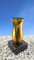 Grabstein-Gestaltung Grabvase aus Messing auf Granitsockel (Absolute Black Granitsockel), 15x15x30 cm