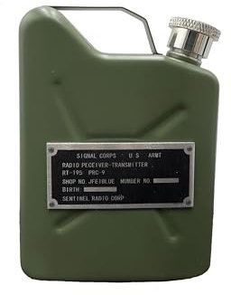 CAMPGEEKS Outdoor Camping Fuel Bottle Oil Pot Stainless Steel Oil Bottle Alcohol Liquid Fuel Bottle Camping Mini Oil Pot Hiking Backpack Liquid Container Empty Fuel Bottles 8oz (Military Green)