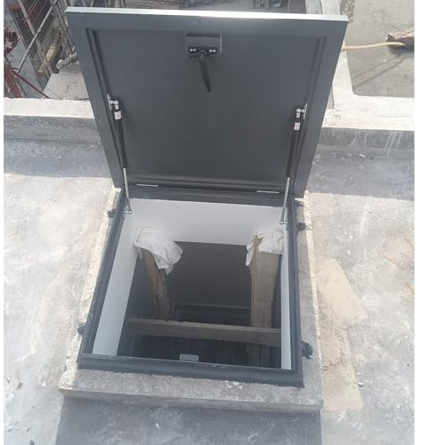 Schachtabdeckung Dachluke Abdeckplatte Regenfest, Metall Dachbodentreppe Auslassdeckel Mit Gasdruckstoßdämpfer & Gummidichtungsstreifen, Schacht-/Kellerausgangsdeckel(LxW-23.6x31.5in/60x80cm)