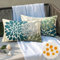DecorMommt 2er Set Wasserdicht Kissenbezug Outdoor Sofakissen Blau und Grün Dahlie Blumen Muster Modern Dekorativ Kissenbezüge Kissen Leinen für Auto Home Bed Büro Cafe Garten Wohnzimmer,30x50cm