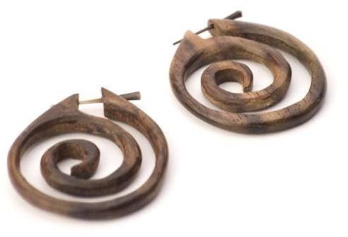 81stgeneration Runde Spiralohrringe aus Holzscheiben mit Steckpfosten | Statement Handgefertigte Ohrringe | Runde Creolen aus Holz für Damen | Niedliche Tribal-holzreifen | Strandzubehör