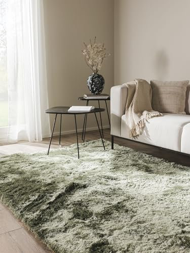 benuta Nest Hochflorteppich Whisper - Grün 80x150 cm - Kuschelig Weicher Teppich für Schlaf- und Wohnzimmer - Pflegeleicht - Fußbodenheizung Geeignet