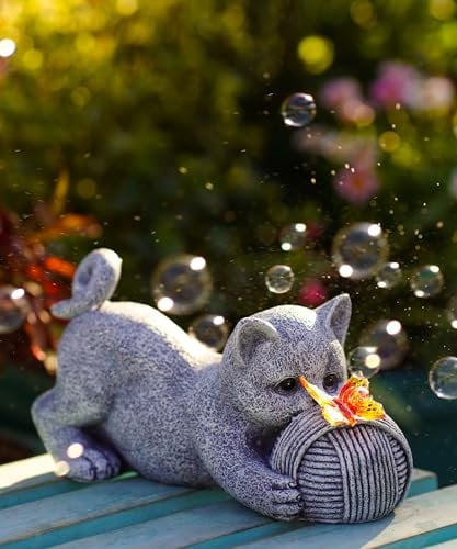 Goodeco Lustige Katzenskulptur mit Garn und Schmetterling - Solar Garten Deko für Balkon & Wohnzimmer | Wasserdichtes Geburtstagsgeschenk für Frauen, Mütter & Katzenliebhaber | Grau 21 cm