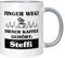 TassenTicker - Tasse mit Spruch Personalisierung - Finger weg! Dieser Kaffee gehört - Wunschname - Namenstasse - Kaffeetasse - Geschenk für Büro Arbeit - Kollege Kollegin - Kaffeesüchtig (Grau)
