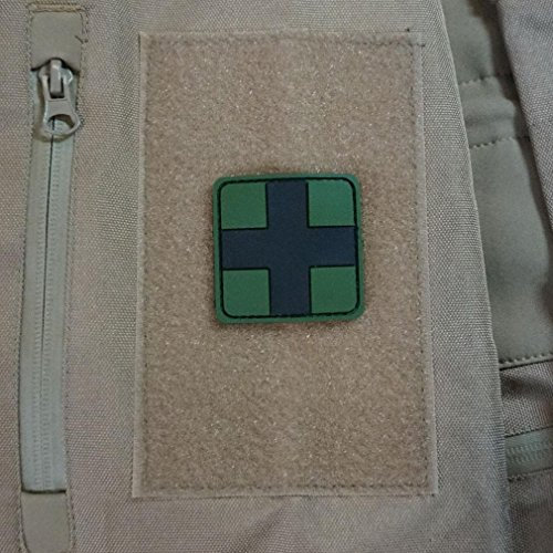 Copytec Sanitäter Patch Ersthelfer Arzt Airsoft Erstehilfe Emblem 3D PVC Kreuz Medic Sani Aufnäher Rubber Oliv 5x5cm #20332