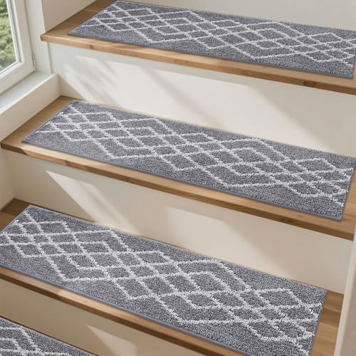 COSY HOMEER 15 Stück Treppenstufen Matten, 70 x 22 cm, Grau Rauten | Stufenmatten Selbstklebend, Rutschfest ohne Kleben, 100% Polyester, TPE-Rücken, waschbar, für Kinder, Senioren und Haustiere