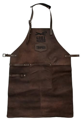 Premium Leder Grillschürze – Personalisiert mit Name | Grillmeister Schürze für Herren und Damen | Verstellbar, Robust und Stilvoll | Perfekt für Grillen, Küche & BBQ (Braun Grillmeister 1)