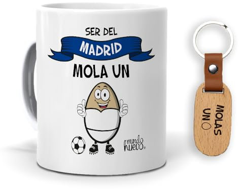 mundohuevo: Taza y llavero molas equipo de futbol. Ser del Madrid mola un huevo. Llavero madera natural. Haz un regalo único