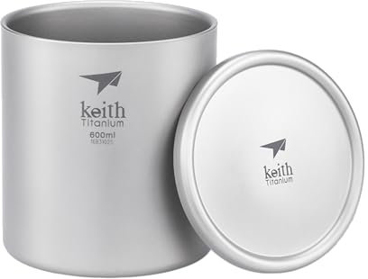 Keith Titanium Doppelwandiger Titanbecher, Isolierter Kaffee-Reisebecher mit Deckel, Tragbares Trinkgeschirr für Tee und Kaffee, Ideal für Camping, Picknick, Rucksackreisen und Trekking (600 m)