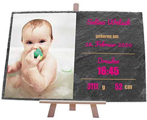 wandmotiv24 Personalisierbare Schiefertafel als Geschenk zur Geburt, 30 x 20 cm, Staffelei, Foto und Geburtsdaten, Erstausstattung Baby-Zimmer, Geschenke für Eltern, Schwangerschaft, Mädchen M0403