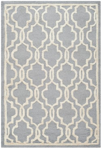 SAFAVIEH Geometrisch Teppich für Wohnzimmer, Esszimmer, Schlafzimmer - Cambridge Collection, Kurzer Flor, Silber und Elfenbein, 91 X 152 cm