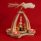 Wichtelstube-Kollektion Weihnachtspyramide Laternenkinder Buchenholz 24cm Teelichtpyramide