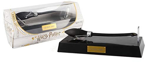 Bandai - Wizarding World - Boligrafo Escoba Levitante Nimbus 2001 - Wow! Stuff, WS1076 -Mundo Mágico de Harry Potter, Coleccionables Oficiales, Juguetes y Regalos