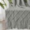 inhand Gestrickte Überwurfdecken für Couch und Bett, weiche, gemütliche Strickdecke mit Quaste, hellgrau, leicht, dekorative Decken und Überwürfe, Bauernhaus-warme gewebte Decke für Männer und Frauen,