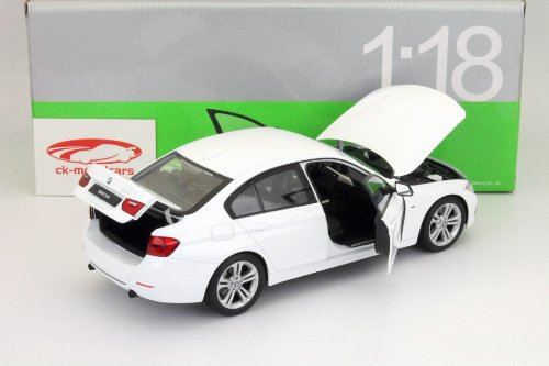 BMW 3er (F30) 335i Baujahr 2012 weiß 1:18 Welly
