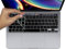 MyGadget Tastaturschutz QWERTZ für Apple MacBook Pro 13 Zoll [ ab 2020] & 16 Zoll [ 2019-2020] - Folie für deutsche Tastatur - Keyboard Cover - Schwarz