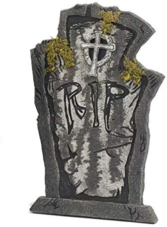 Verwitterter Halloween Grabstein mit Moos als Horror Dekoration