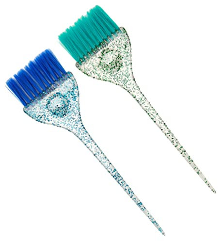 Haarfärbe mit Pinsel und Farbapplikator für Strähnen