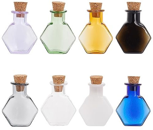 PH PandaHall 8pcs Mini Bouteilles en Verre coloré Petits Pots de Sorts Bouteilles de Potion hexagonales Wishing Bottle Vials avec Bouchons Bouteille à la dérive Ornement de Bouteilles en Verre