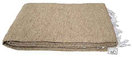 Open Road Goods Handgefertigte einfarbige Yoga-Decke – dicke mexikanische Decke oder Überwurf – hergestellt für Yoga. (Hellbraun)
