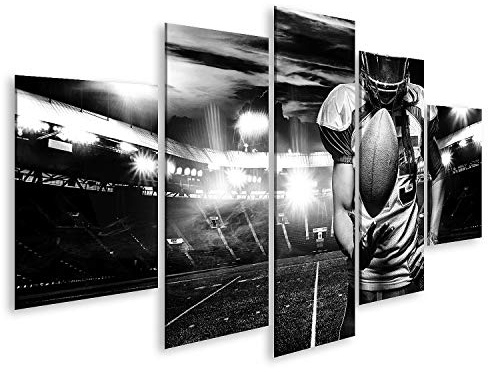 islandburner Bild auf Leinwand American Football Spieler Helm Mit Ball Im Stadion Schwarz Weiß Bilder Wandbilder Poster