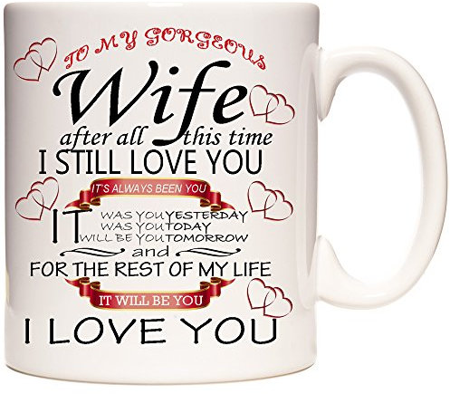Tazza romantica per San Valentino con scritta in lingua inglese To My Gorgeous Wife, per mostrare a tua moglie quanto ti ama. Può essere personalizzata con qualsiasi nome. Tazza in ceramica.