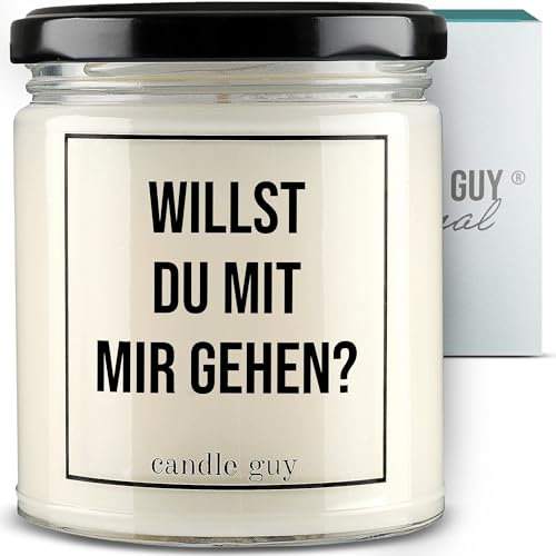 candle guy Duftkerze im Glas [Brennzeit 70h] - Duft-Kerze handgemacht mit Spruch | Freches Geschenk für Frauen, Freundin, Geburtstag | 100% Sojawachs, schöne natürliche Düfte mit ätherischem Öl