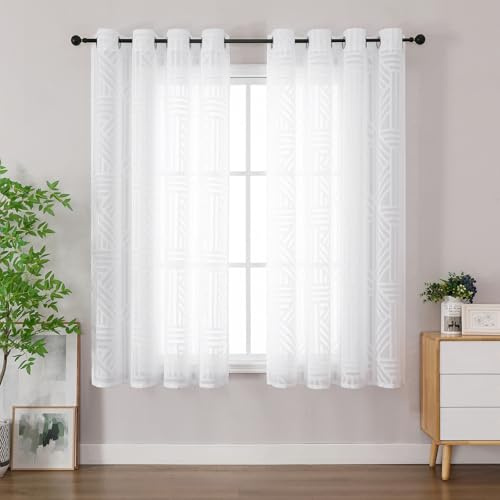 Simplebrand Halbtransparente Fenstergardine mit Ösen 2er Set, Modernes Geometrisches Ausbrenner Muster, Dekoschal für Küche Badezimmer kleines Fenster, Lichtfilternd & Sichtschutz, 140x163 cm Weiß