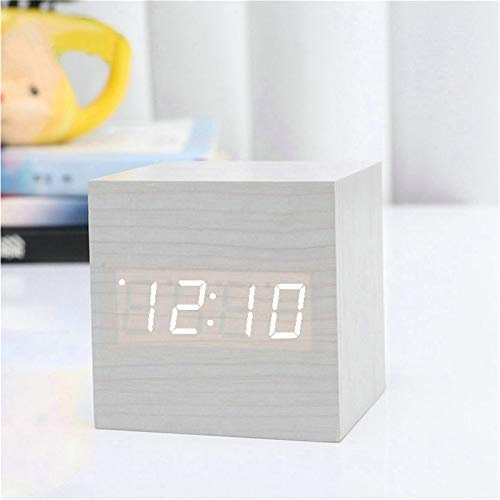 SWECOMZE LED Digital Wecker, Holz Würfel Uhr, Holzuhr Tischuhr, Wecker aus Holz, Sprachaktiviert Würfel-Digitaluhr für Schlafzimmer (Weiß)