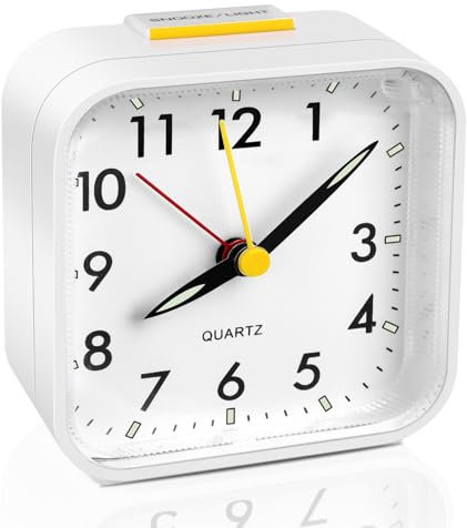 VFANDV Wecker Analog, Quarzwecker mit Lauter Alarm Nachtlicht Schlummerfunktion Batteriebetrieben Wecker Analog Ohne Ticken Tragbarer Reisewecker Wecker für Schlafzimmer Büro (Weiß)