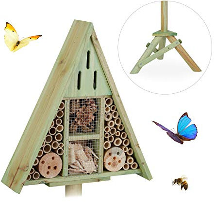 Relaxdays Insektenhotel Dreieck auf Ständer, Nisthilfe für Garten, Bienenhotel Wildbienen, Holz, HBT: 130x42x35cm, grün