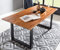 SalesFever Baumkanten-Tisch 140 x 80 cm | Cognac-Farben | Esszimmertisch aus massiver Akazie | Holz-Tisch mit schwarz lackiertem U-Gestell aus Metall