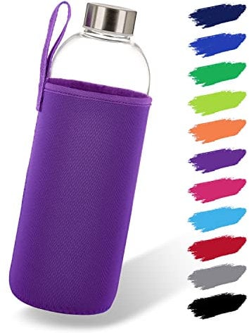 NOMA Glasflasche 1 Liter mit Neoprenhülle | Trinkflasche aus Glas in 500ml, 600ml & 1000ml mit Schutzhülle und Edelstahldeckel | Wasserflasche für Sport, Büro, Schule & Outdoor | Lila