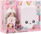 Na Na Na Surprise 3-in-1 Backpack Bedroom Einhorn Spielset mit Puppe Whitney oder Britney Sparkles - 1 passender Flauschiger Pink Unicorn-Rucksack, Schrank mit Kissen & Decke - Ideal ab 4 Jahre