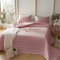 CLARA HOME Copriletto Matrimoniale 2 Piazze Trapuntato Color Rosa Cipria, Coperta in Pregiato Raso Satin, Elegante e Semplice, Ideale Autunno Primavera, Made in Italy