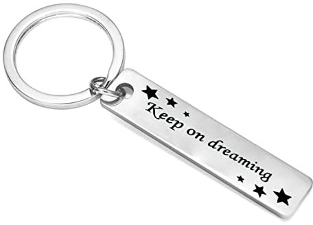 BCughia Schlüsselanhänger, Schlüsselanhänger Frau Tasche Rostfreier Stahl 45X45Mm Schlüsselanhänge mit Gravur Keep On Dreaming für Neujahr