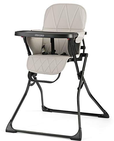 Ricokids Nuco Kinder Hochstuhl - Kindersitz mit Abnehmnbarem Tablett - Fußstütze - Sicherheitsgurt Zusammenklappbar - Leicht und Platzsparend - Mitwachsender - (Schwarz-Grau)